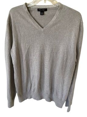 Banana Republic Men's Luxury Blend (Cashmere)Light Gray V-Neck Sweater size L